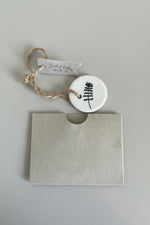Load image into Gallery viewer, Porcelain Floral Hanger
