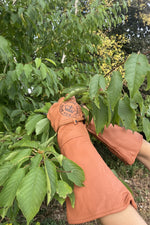 Load image into Gallery viewer, Extra Large Leather Royal Botanic Gardens, Kew Gauntlet Gloves
