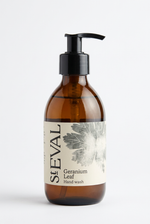 Load image into Gallery viewer, St. Eval Geranium Leaf Hand Wash na białym tle
